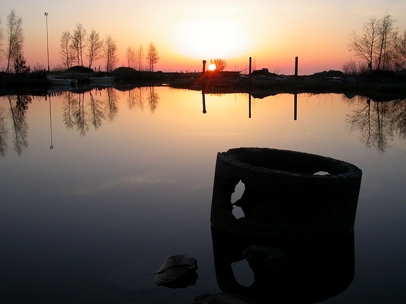 Aurinko laskee