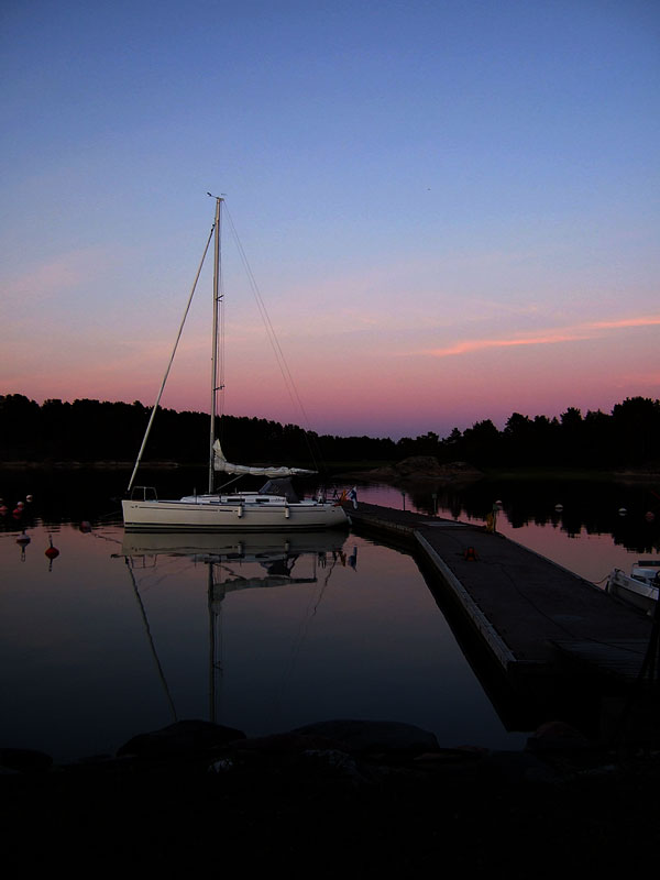 Keistiön rannassa Keistiön rannassa
