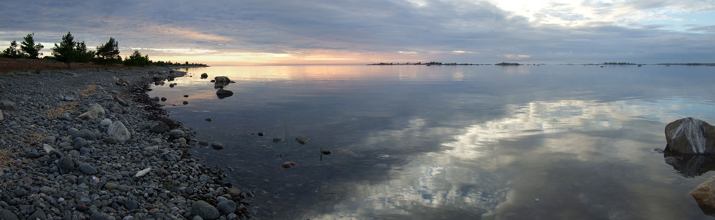 Pohjoisranta ja auringonlasku
