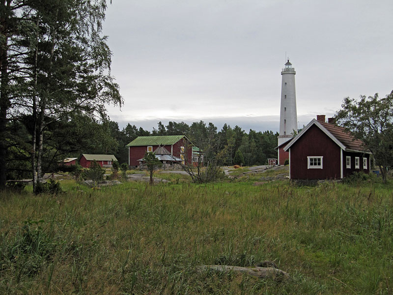 Majakka ja rakennukset