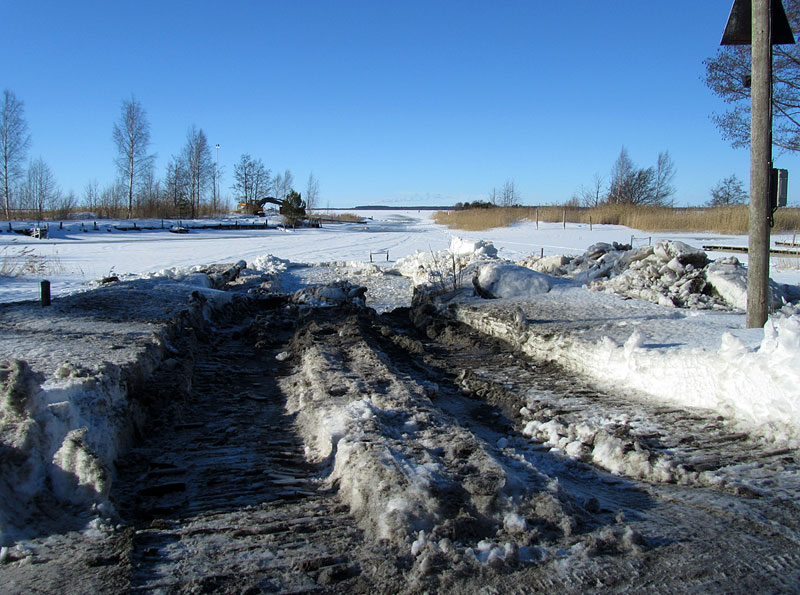 Kaivettu venepaikka