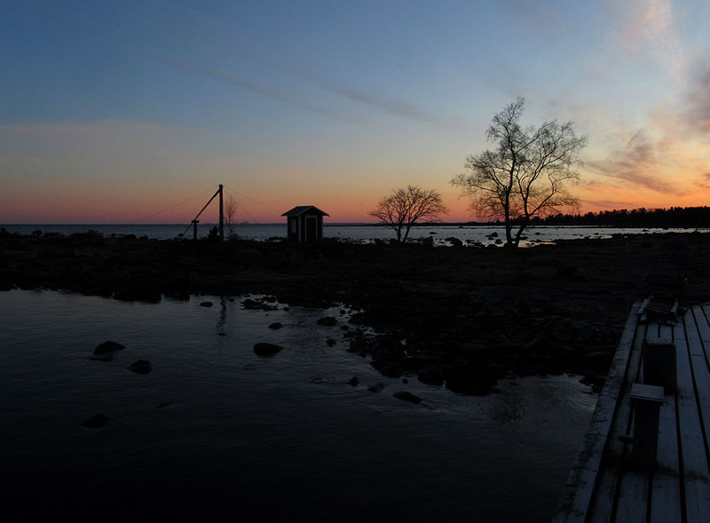 Kruununm&ouml;lj&auml; ja pommikoppi