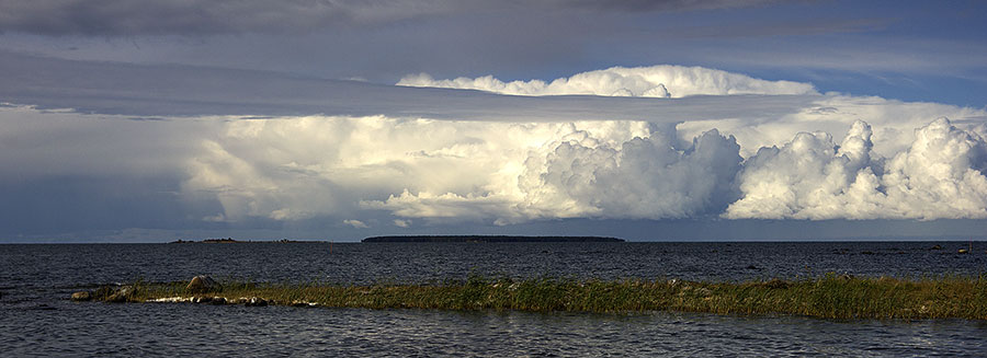 Trombipilvi S&auml;pin yll&auml;