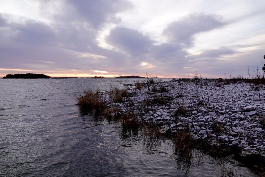 Aurinko nousee
