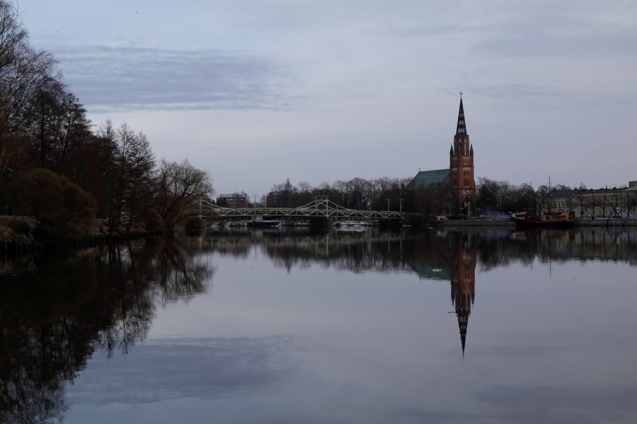 Porin silta ja Keski-Porin Kirkko