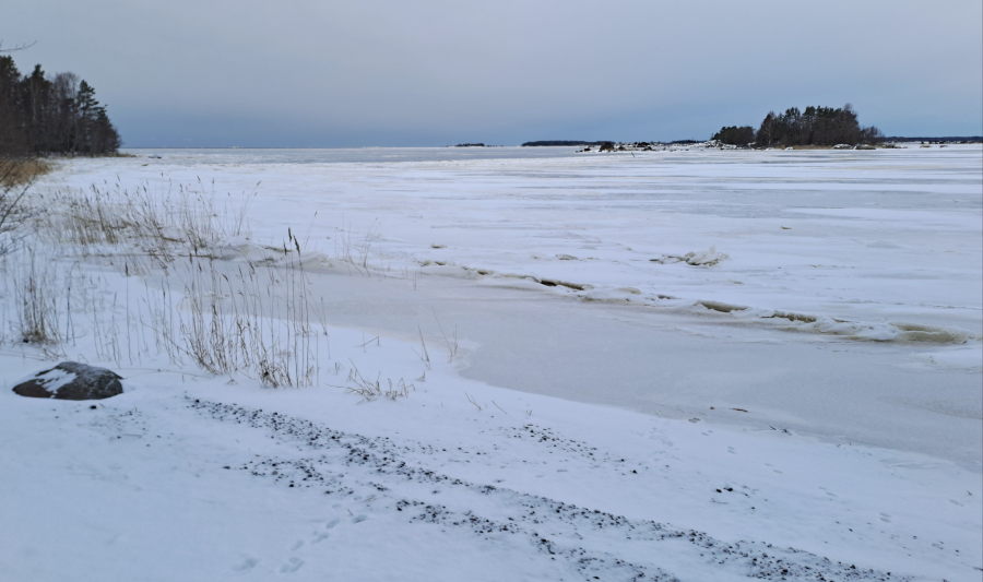Pohjoispuoli jäässä