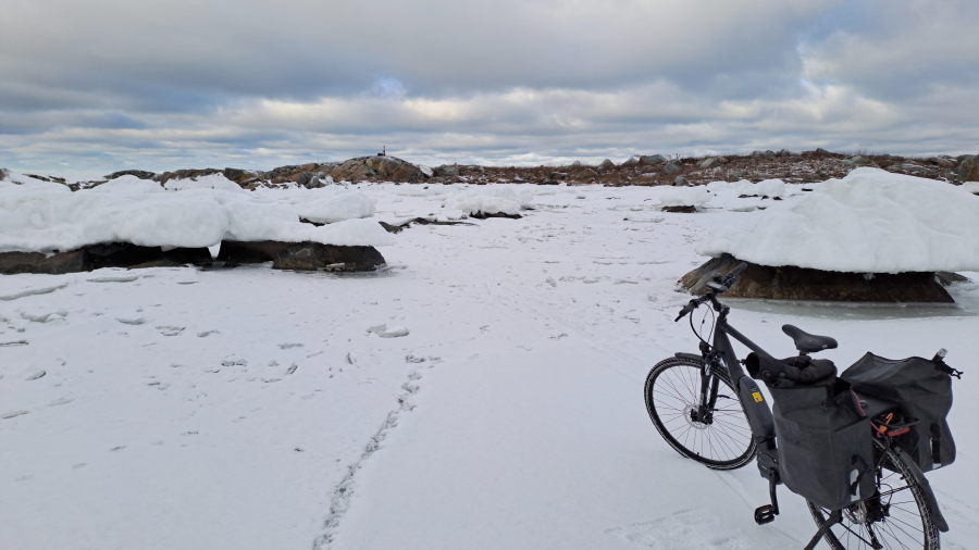 Marjakari ja polkupyörä