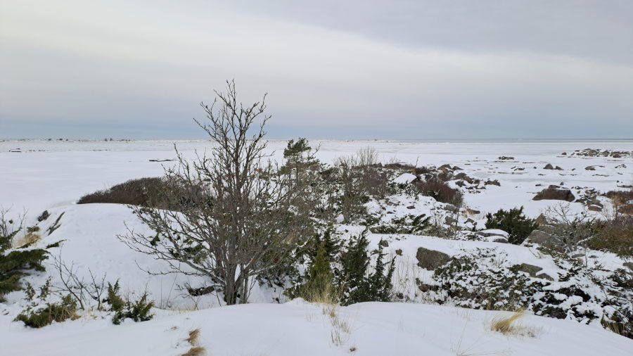 Kalliomaalta Prakören
          suuntaan