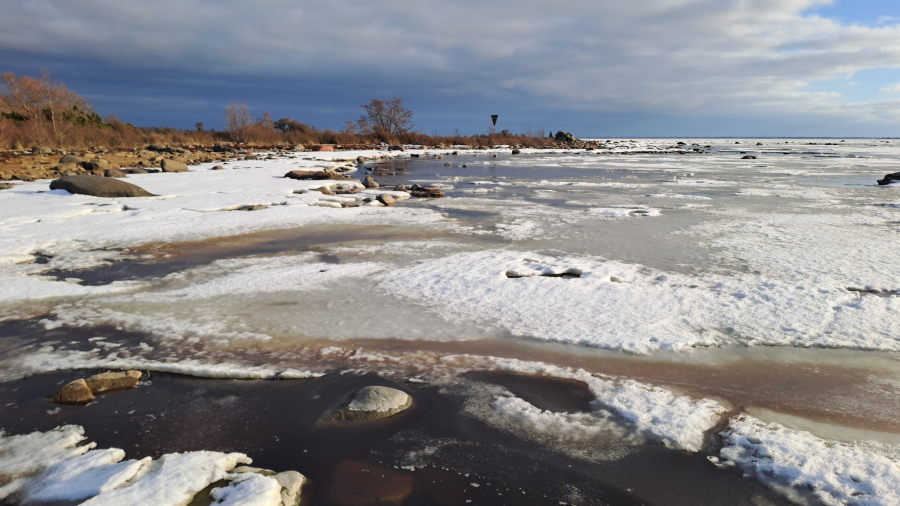 Kärjen jäät ja linjataulu